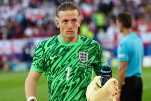 "Dive left": Pickfords Elfmeter-Spickzettel wusste es vorher