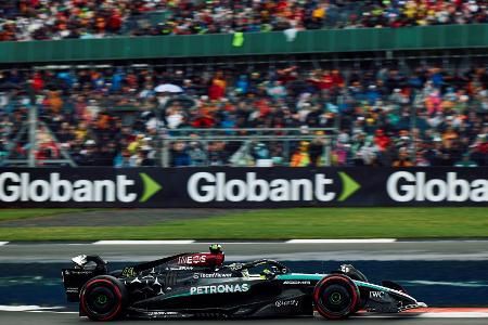 Nach 945 Tagen: Hamilton gewinnt verrücktes Heimrennen Nach 945 Tagen: Hamilton gewinnt verrücktes Heimrennen