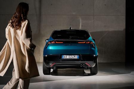 Alfa Romeo Milano Ibrida Leggenda Hybrid-SUV