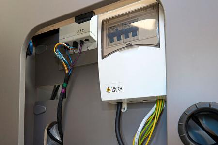 Vergleichstest Karmann vs LMC: LMC Innovan 592 Sicherungskasten
