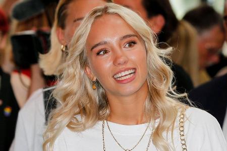 TikTok-Star Lisa Mantler verkündet Babygeschlecht TikTok-Star Lisa Mantler verkündet Babygeschlecht