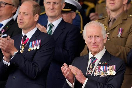 England im EM-Finale: König Charles und Prinz William in Feierlaune England im EM-Finale: König Charles und Prinz William in Feierlaune