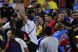 Copa: Untersuchung nach Handgemenge von Nunez mit Fans