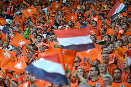 Nahverkehr, TV, Social Media: UEFA mit EURO-Zahlen zufrieden Nahverkehr, TV, Social Media: UEFA mit EURO-Zahlen zufrieden