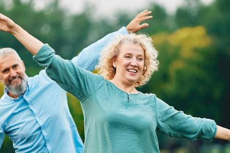 Besonders im Alter wichtig: So trainiert man die Balance Besonders im Alter wichtig: So trainiert man die Balance