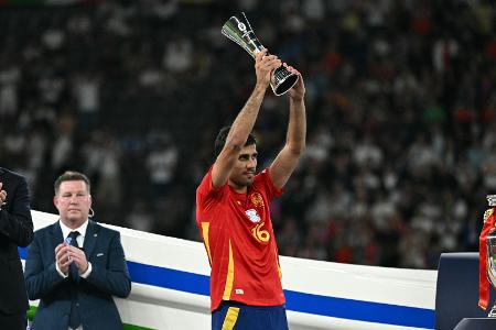 EM: Rodri als bester Spieler des Turniers geehrt EM: Rodri als bester Spieler des Turniers geehrt