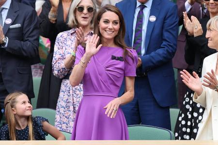 Prinzessin Kate: Standing Ovations machen Tochter Charlotte stolz Prinzessin Kate: Standing Ovations machen Tochter Charlotte stolz