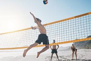 "Beansprucht alle Muskelgruppen": Warum Beachvolleyball so gesund ist