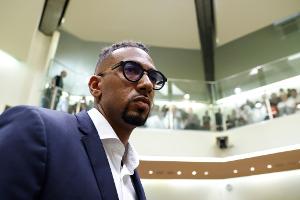 Körperverletzungsverfahren: Ex-Weltmeister Boateng verwarnt