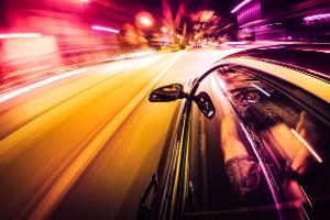 Junge Fahrer raus aus PS-starken Autos!