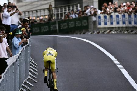 Mit sechstem Etappensieg: Pogacar gewinnt Tour de France Mit sechstem Etappensieg: Pogacar gewinnt Tour de France