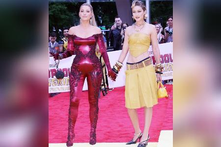 Blake Lively und Gigi Hadid glänzen in Blake Lively und Gigi Hadid glänzen in