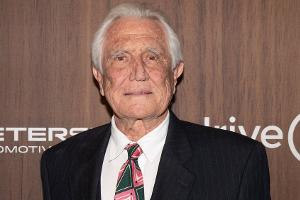 Ehemaliger James-Bond-Darsteller George Lazenby geht in Rente