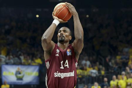 Nach Bayern-Abschied: Ibaka unterschreibt bei Real Madrid Nach Bayern-Abschied: Ibaka unterschreibt bei Real Madrid