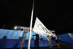 Panne: Olympia-Flagge falsch herum aufgehängt