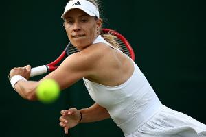 Einzel-Ende vertagt: Kerber überrascht gegen Osaka