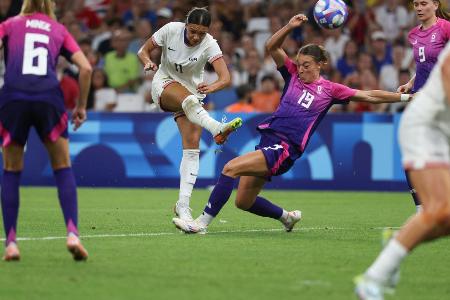 Mal wieder die USA: DFB-Frauen müssen nach Pleite zittern Mal wieder die USA: DFB-Frauen müssen nach Pleite zittern