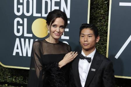 Angelina Jolie und Brad Pitts Sohn landet nach Unfall im Krankenhaus Angelina Jolie und Brad Pitts Sohn landet nach Unfall im Krankenhaus