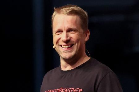 Oliver Pocher feiert nach der Scheidung bei Rammstein-Konzert Oliver Pocher feiert nach der Scheidung bei Rammstein-Konzert