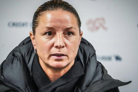 Grings kritisiert deutsche Fußballerinnen Grings kritisiert deutsche Fußballerinnen