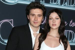 Schulterbruch: Brooklyn Beckham meldet sich mit Krankenhaus-Foto