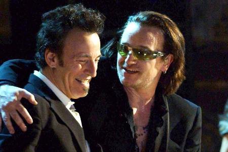 Bruce Springsteen, Steven Spielberg und Bono genießen Jacht-Ausflug Bruce Springsteen, Steven Spielberg und Bono genießen Jacht-Ausflug