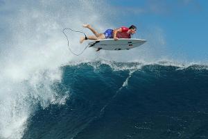 Finals der Surfwettbewerbe auf Montag verschoben