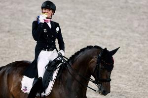 Von Bredow-Werndl gewinnt Gold in der Kür - Silber für Werth