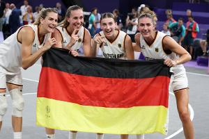 Gold-Coup der Basketballerinnen: "Wie Beppo der Straßenfeger"