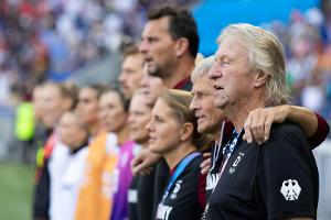 DFB-Frauen wollen Bronze für Hrubesch: "Widmen wir ihm"