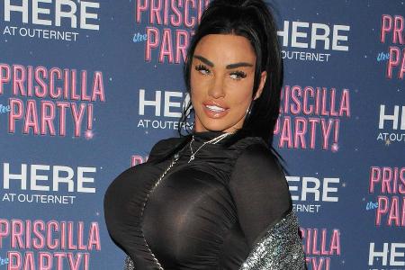 Katie Price bei Rückkehr nach England verhaftet Katie Price bei Rückkehr nach England verhaftet