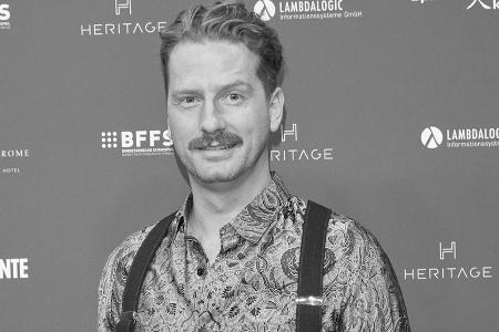 Trauer um Luca Schaub: Schauspieler wurde nur 36 Jahre alt Trauer um Luca Schaub: Schauspieler wurde nur 36 Jahre alt