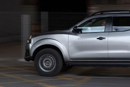 Ebro Elektro-Pickup Spanien Prototyp 2023