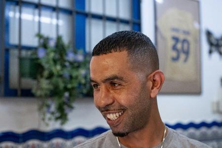 Nach Messer-Angriff: Yamals Vater aus Krankenhaus entlassen Nach Messer-Angriff: Yamals Vater aus Krankenhaus entlassen