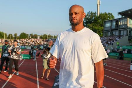 Entspannter Kompany-Einstand: Müller trifft doppelt Entspannter Kompany-Einstand: Müller trifft doppelt