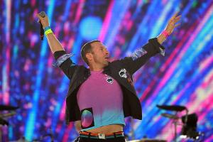 Coldplay und Maggie Rogers ehren Taylor Swift in Wien