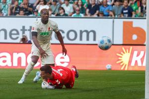 Augsburg verspielt Führung gegen Bremen