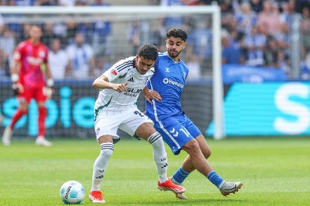 Schalke verhindert erneuten Zweitliga-Fehlstart Schalke verhindert erneuten Zweitliga-Fehlstart