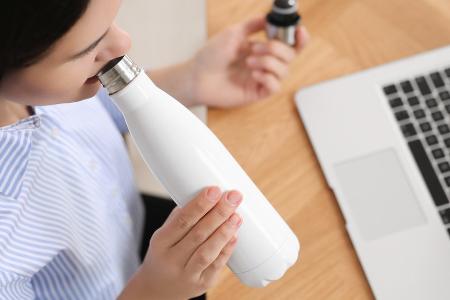Angebrochene Flasche: Kann Wasser schlecht werden? Angebrochene Flasche: Kann Wasser schlecht werden?