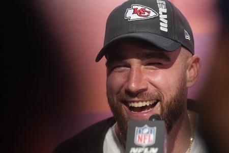 Travis Kelce holt sich millionenschweren Podcast-Deal Travis Kelce holt sich millionenschweren Podcast-Deal
