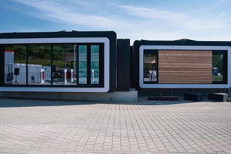 06/2022, Tesla Supercharger Ladepark BK World Endsee