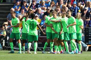 Historischer Tag in Kiel - aber Wolfsburg als Partycrasher