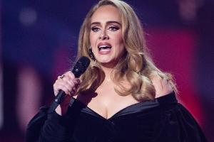 Adele: "Ich werde euch für eine unglaublich lange Zeit nicht sehen"
