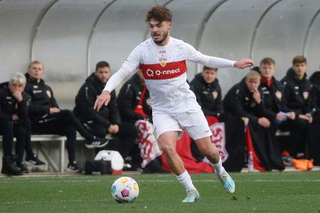 KSC verpflichtet vereinslosen Ex-Stuttgarter Egloff KSC verpflichtet vereinslosen Ex-Stuttgarter Egloff