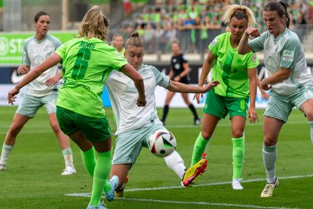 Wölfinnen zum Saisonstart gestrauchelt Wölfinnen zum Saisonstart gestrauchelt
