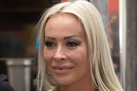 Cora Schumacher will ihren Nachnamen doch behalten Cora Schumacher will ihren Nachnamen doch behalten