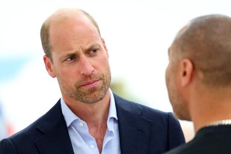 Neuer Look? Prinz William bleibt seinem Bart nach der Sommerpause treu Neuer Look? Prinz William bleibt seinem Bart nach der Sommerpause treu