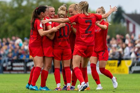 Bayern mit lockerem Pflichtsieg im Pokal Bayern mit lockerem Pflichtsieg im Pokal