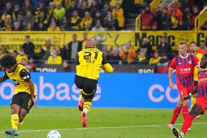 Adeyemis Doppelpack - und spätes Bangen: BVB Tabellenführer