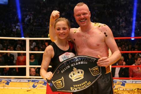 Stefan Raab vor dem Kampf: RTL riegelt Halle hermetisch ab Stefan Raab vor dem Kampf: RTL riegelt Halle hermetisch ab